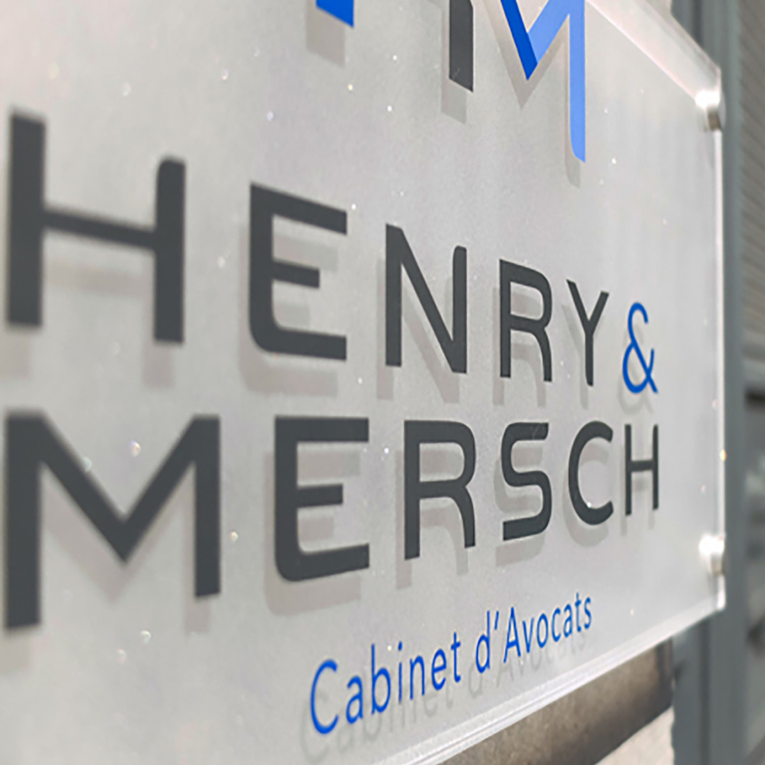 Henry & Mersch